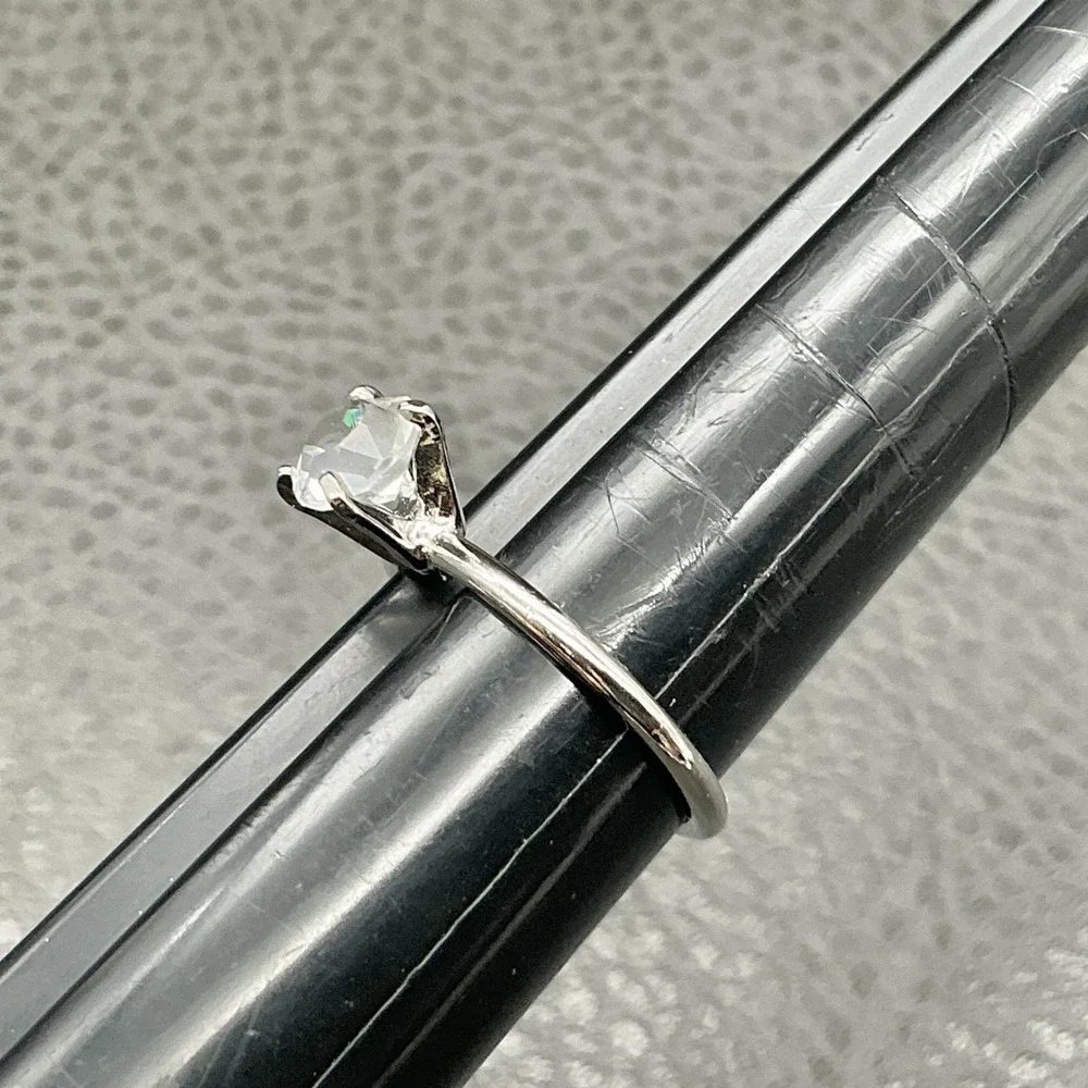 Vintage Uncas Rings Size 9 CZ Cubic‎ Zirconia Engagement Solitaire Silver Tone